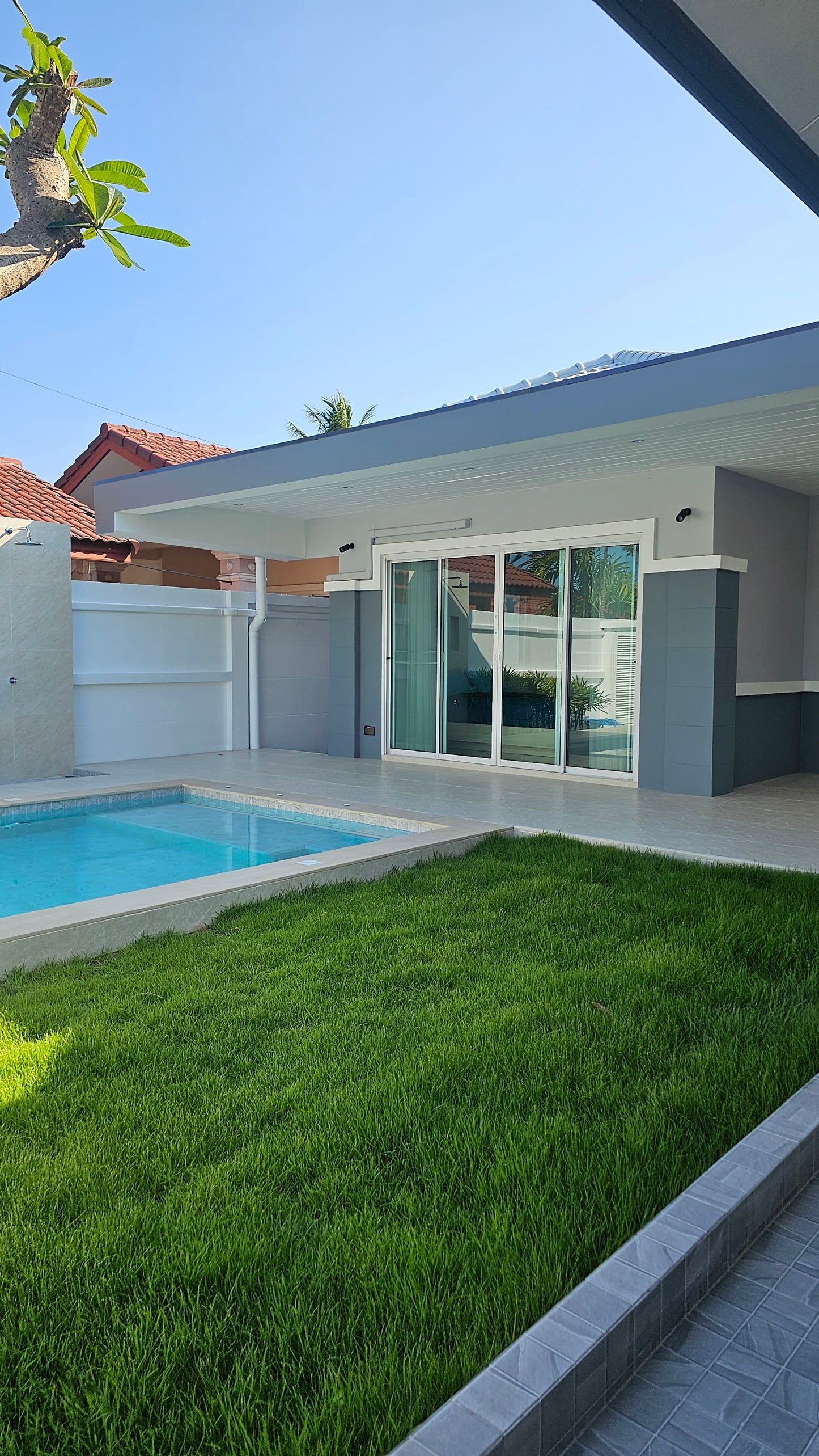 The Bliss, House with private swimming pool, 3 bedrooms, 2 bathrooms