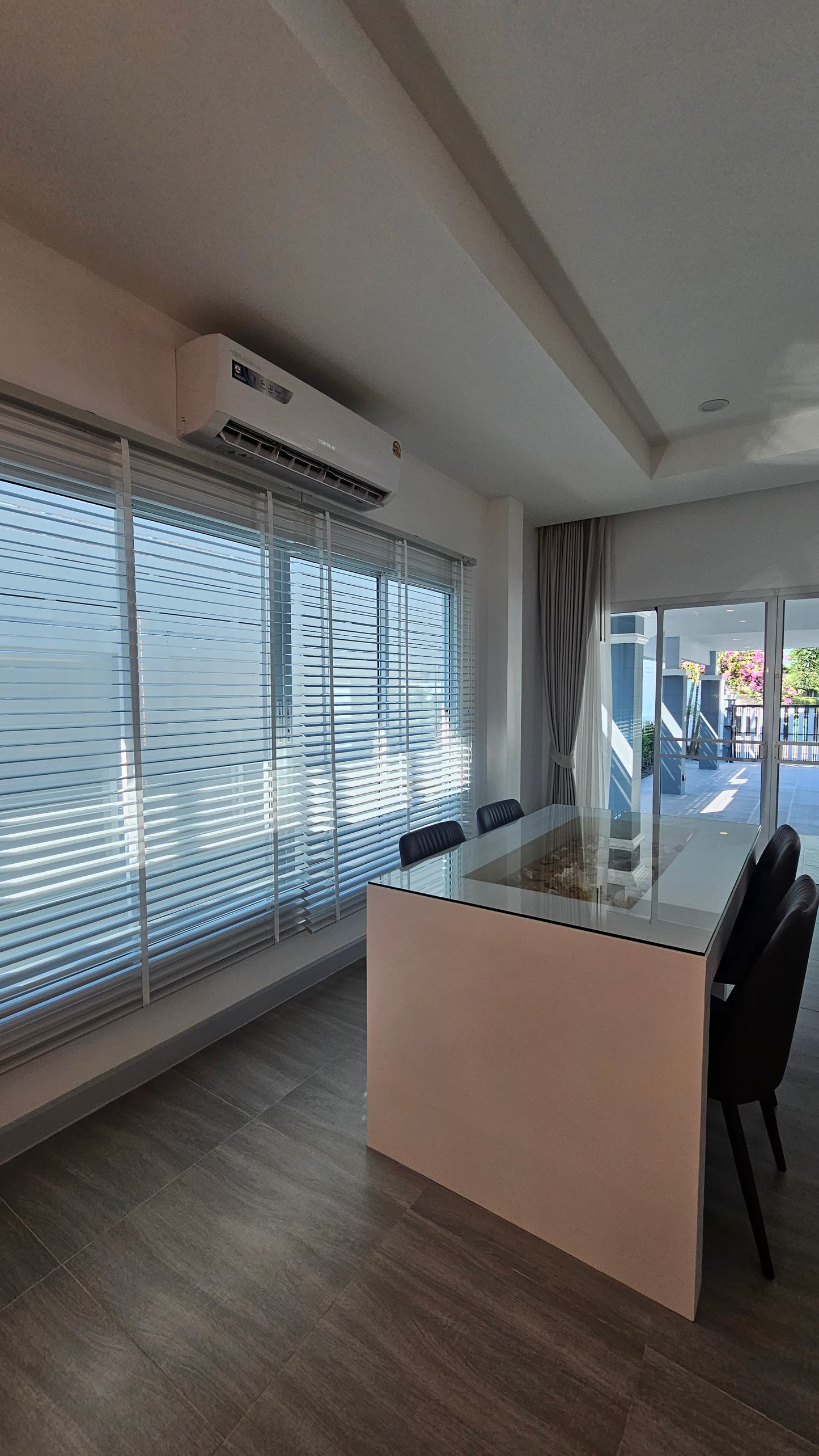 The Bliss, House with private swimming pool, 3 bedrooms, 2 bathrooms
