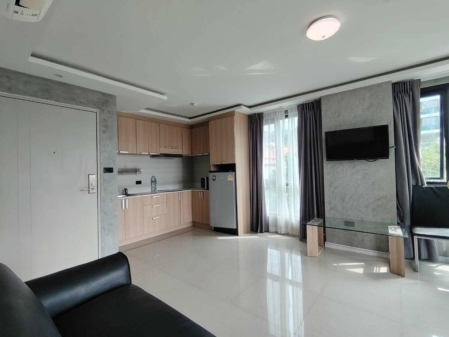 Estanan Condo 1BD for Sale an Rent, Pratumnak, Pattaya