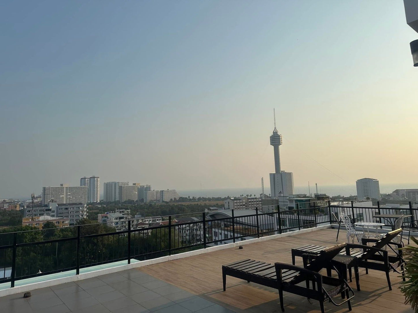 Estanan Condo 1BD for Sale an Rent, Pratumnak, Pattaya
