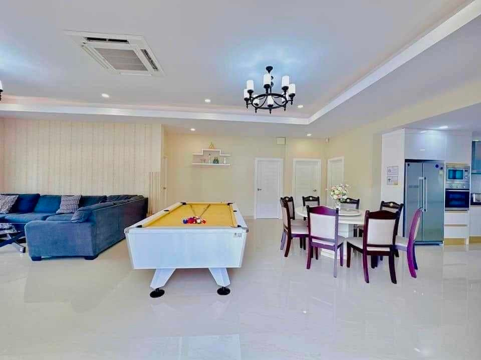 Elegant Pool Villa, Dusit Pattaya Hill Village