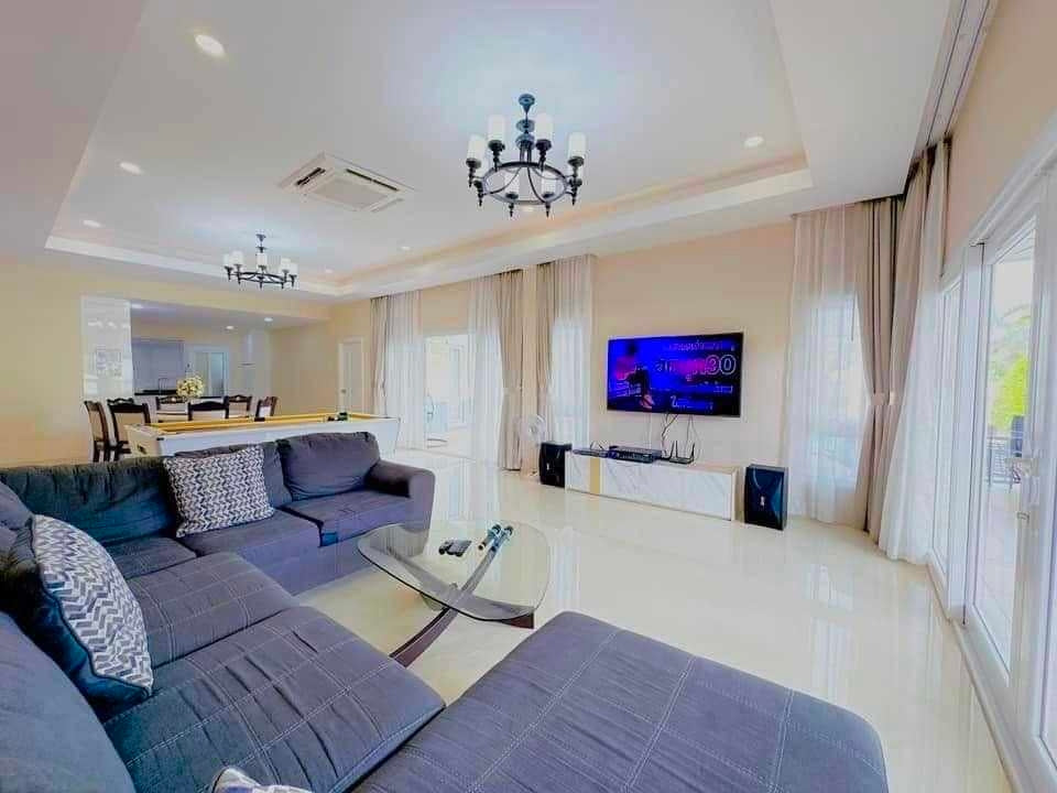 Elegant Pool Villa, Dusit Pattaya Hill Village