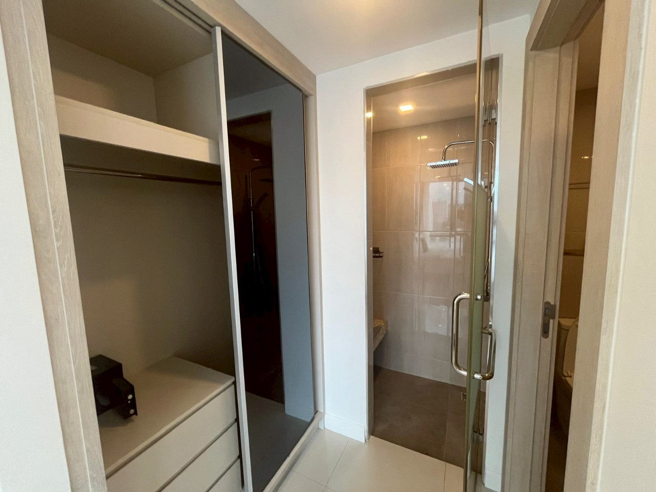 The Jewel, 2 Bed, 2 Bath Sea View Condo, Pratumnak