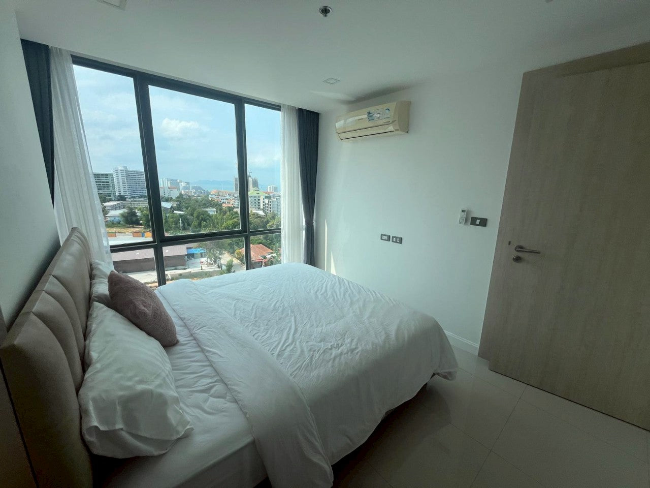 The Jewel, 2 Bed, 2 Bath Sea View Condo, Pratumnak