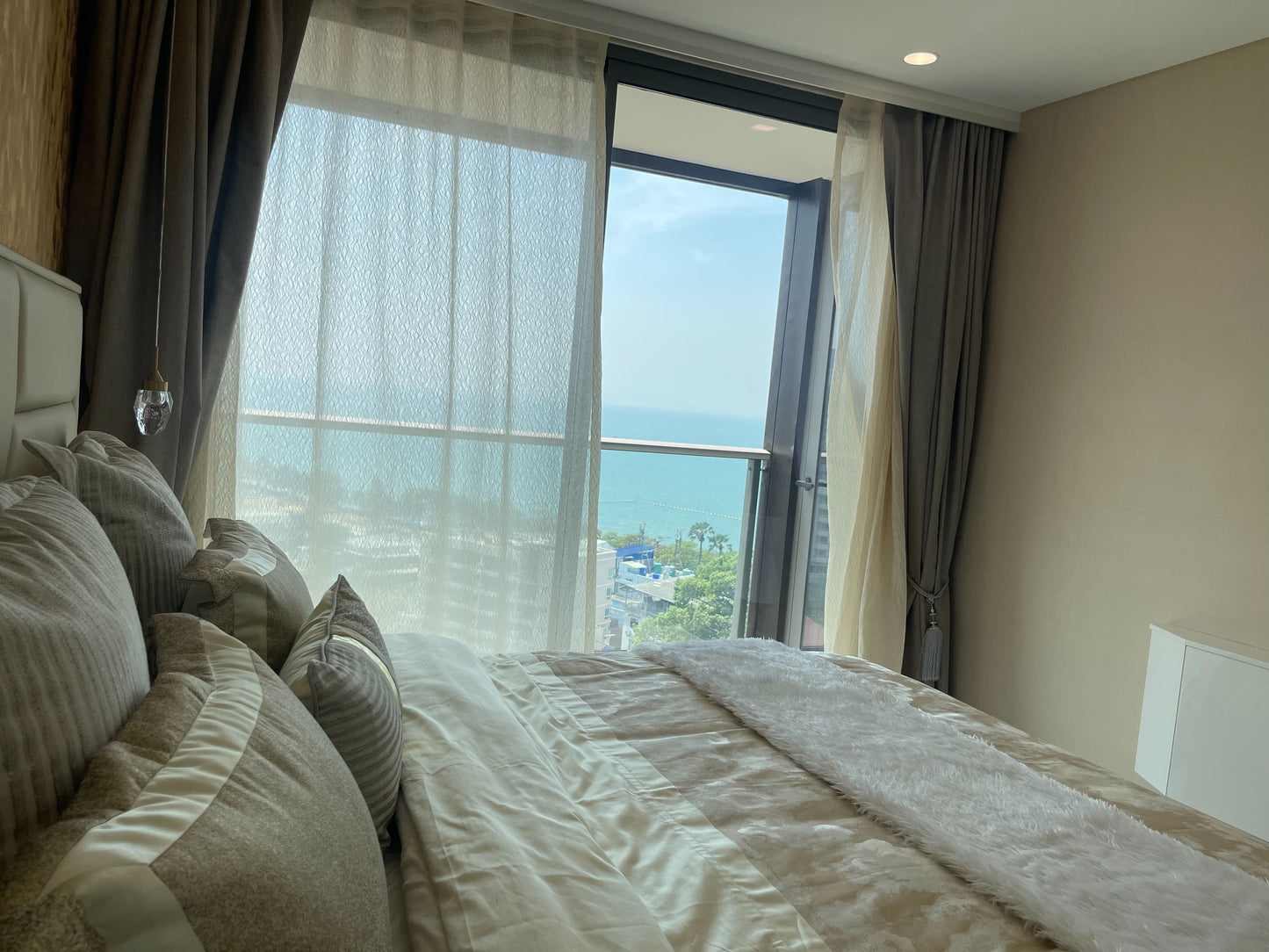Copacabana Condominium, 1 Bedroom, 1 Bahtroom Condo