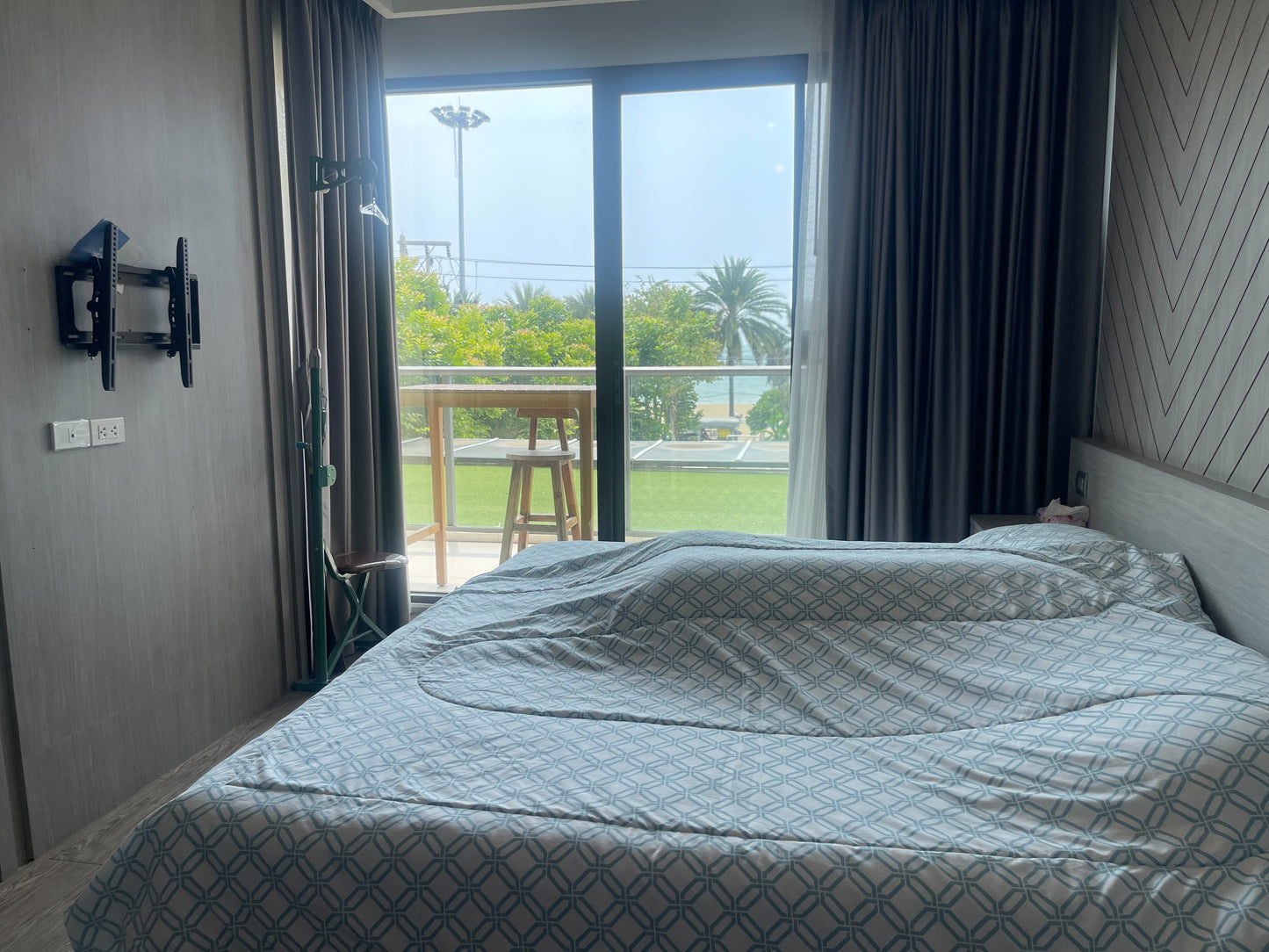 Aeras Beachfront, Jomtien, 2 Bedrooms, 2 Bahtrooms Condo