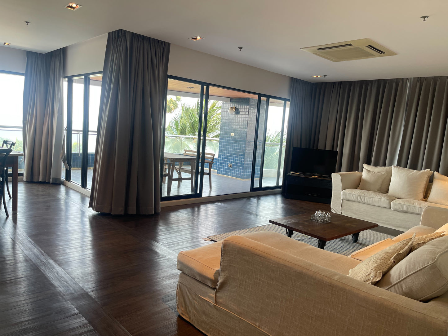 Baan Haad Uthong Condominium, Bedrooms 3 Bahtrooms and Maid room, Jomtien