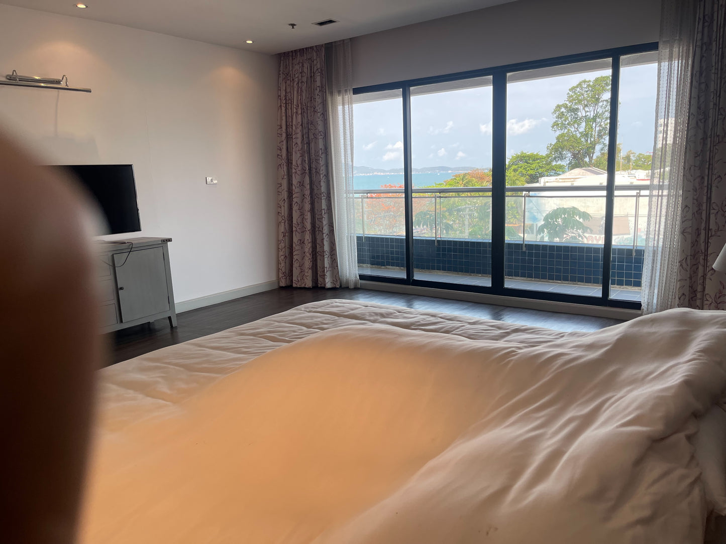 Baan Haad Uthong Condominium, Bedrooms 3 Bahtrooms and Maid room, Jomtien