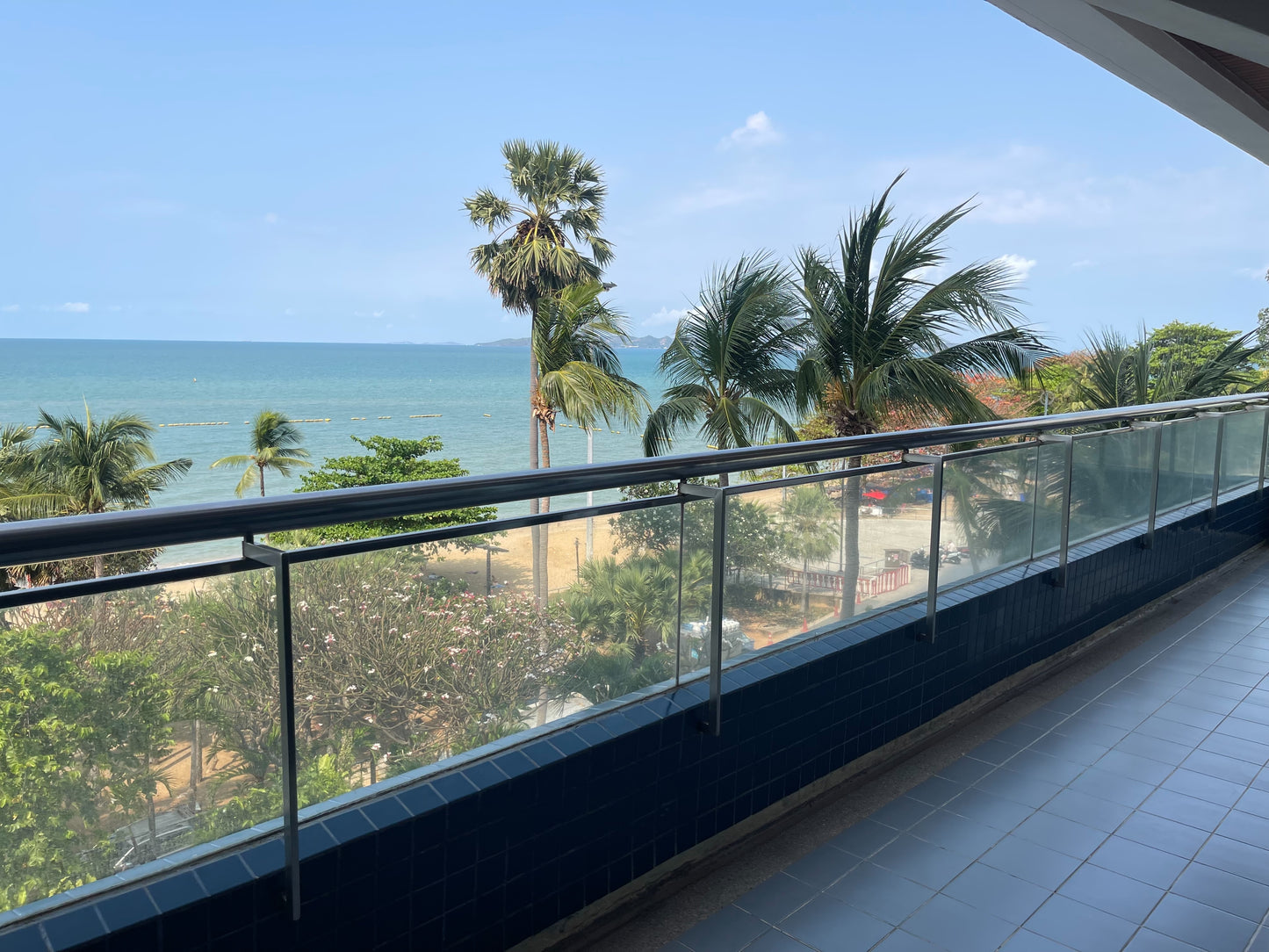 Baan Haad Uthong Condominium, Bedrooms 3 Bahtrooms and Maid room, Jomtien