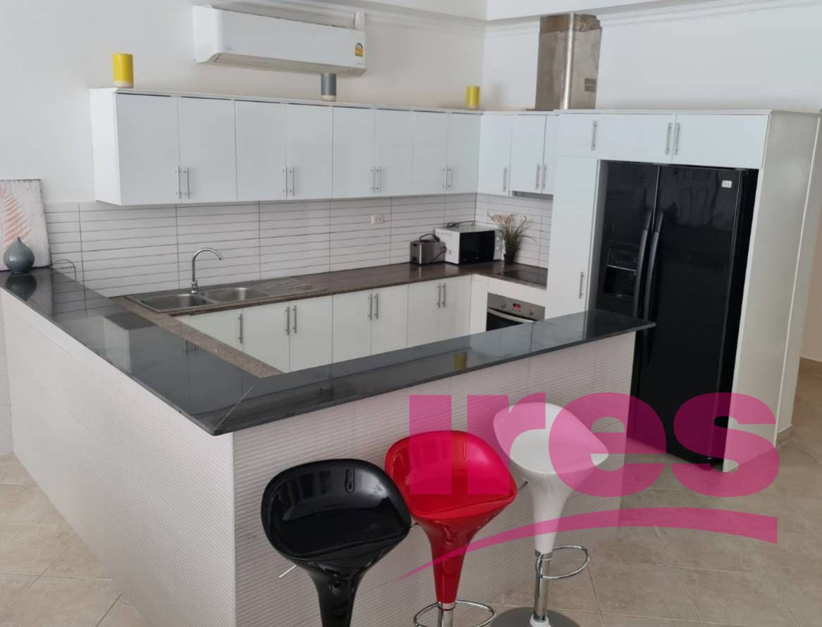 Majestic Residence, on Prathumnak Hill, Pattaya. For sale