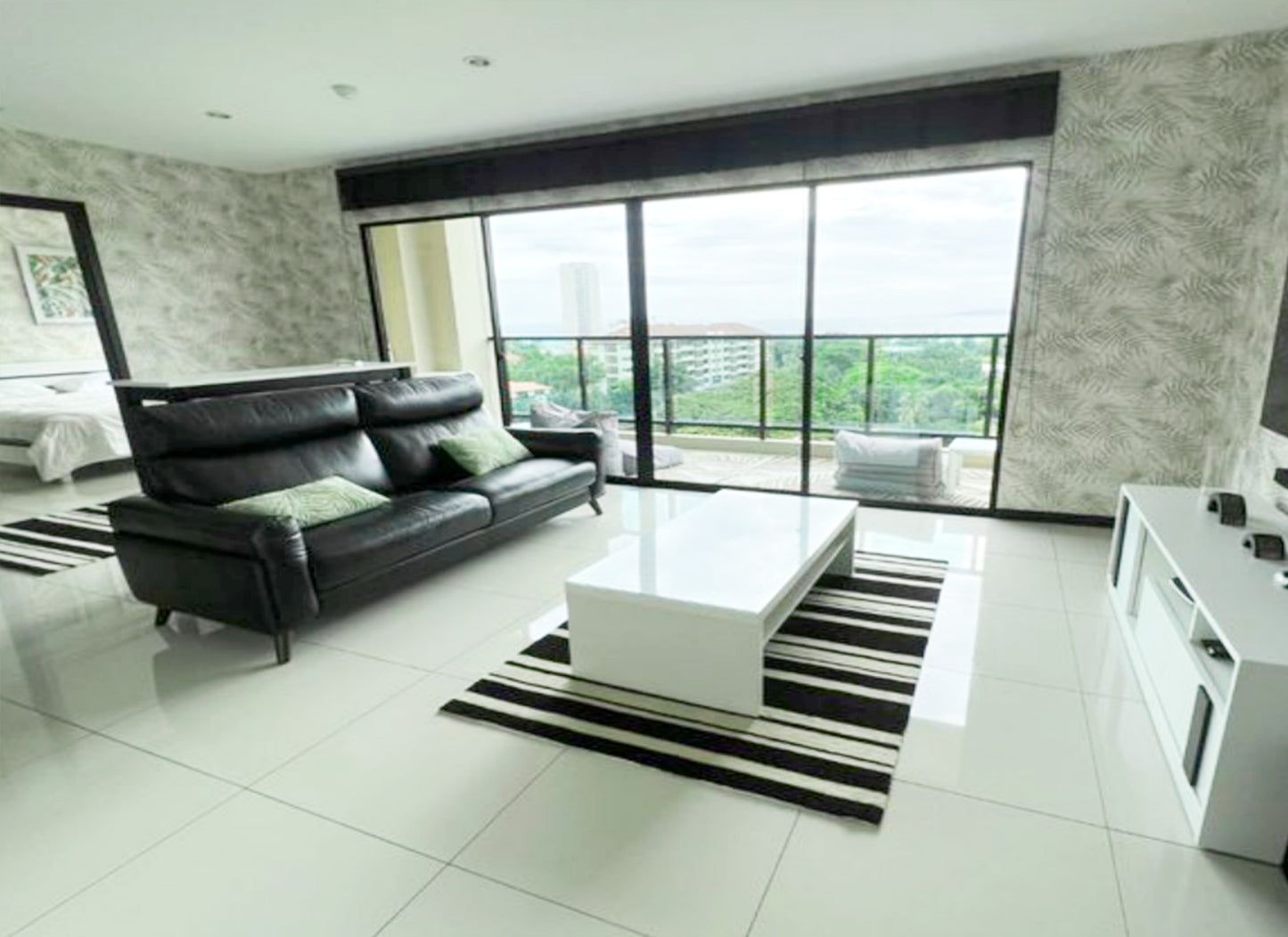 1 Bedroom Condo for sale in Siam Oriental Elegance 1, Pratumnak, Pattaya