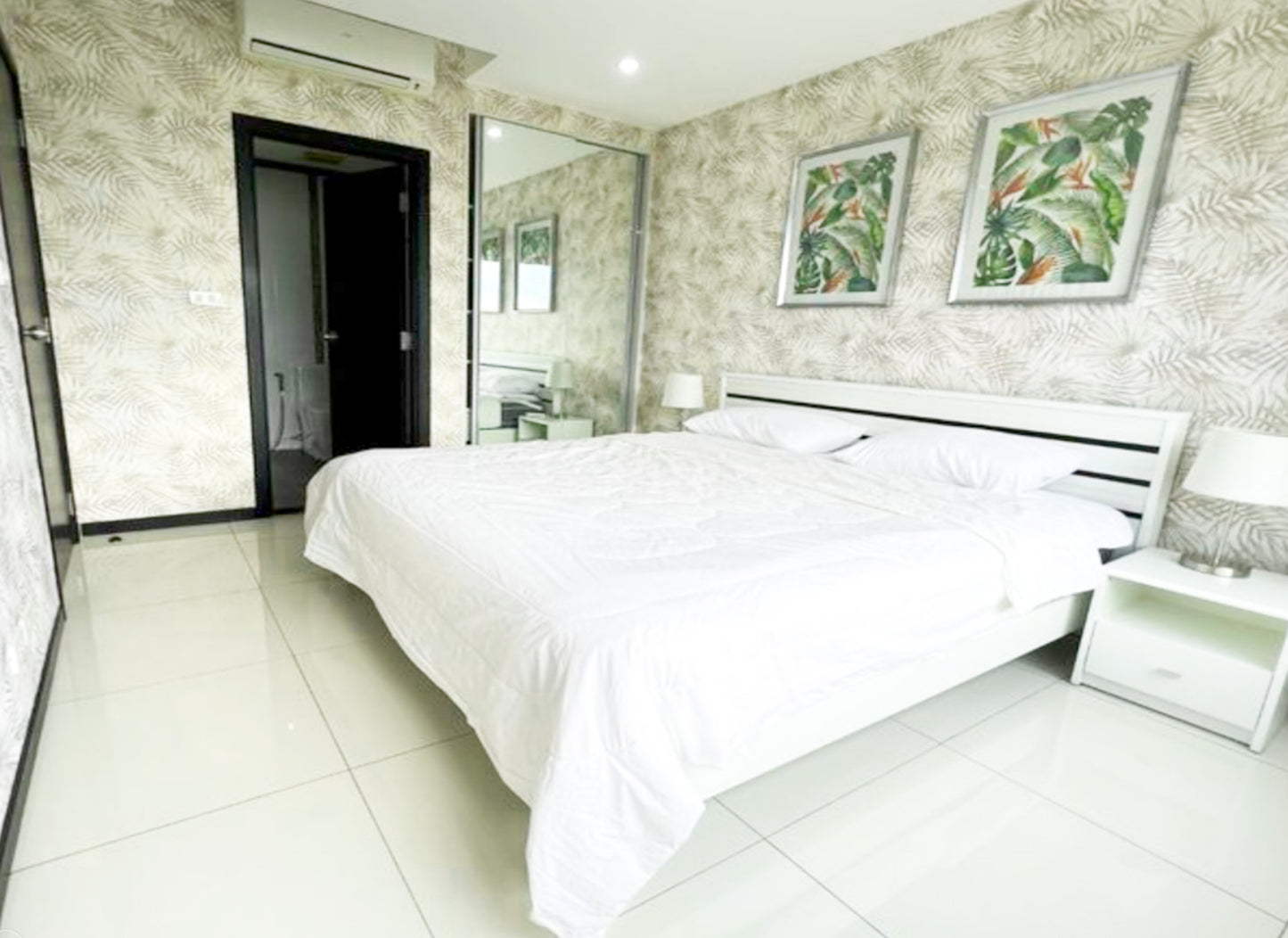 1 Bedroom Condo for sale in Siam Oriental Elegance 1, Pratumnak, Pattaya