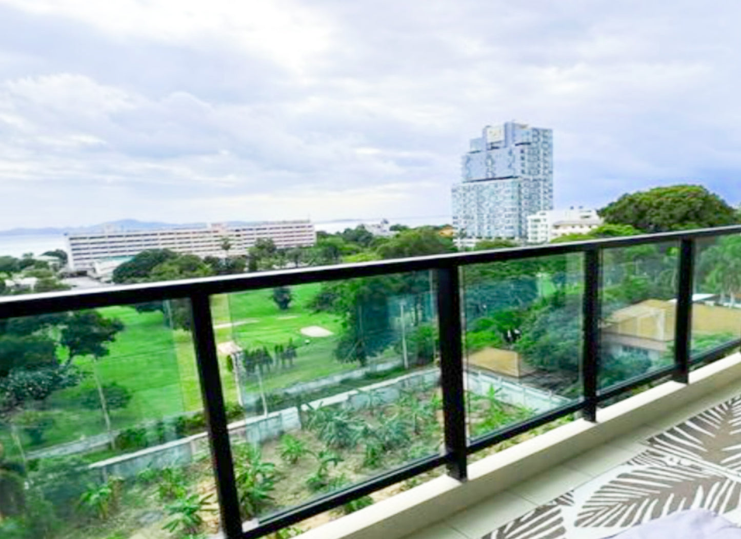 1 Bedroom Condo for sale in Siam Oriental Elegance 1, Pratumnak, Pattaya