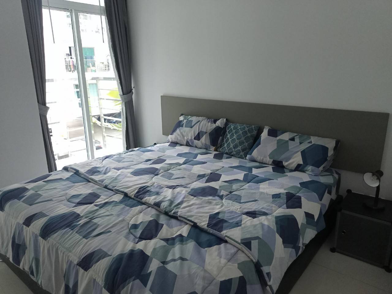 2 bedroom Condo for sale at South Beach Chic, Pratumnak, Pattaya