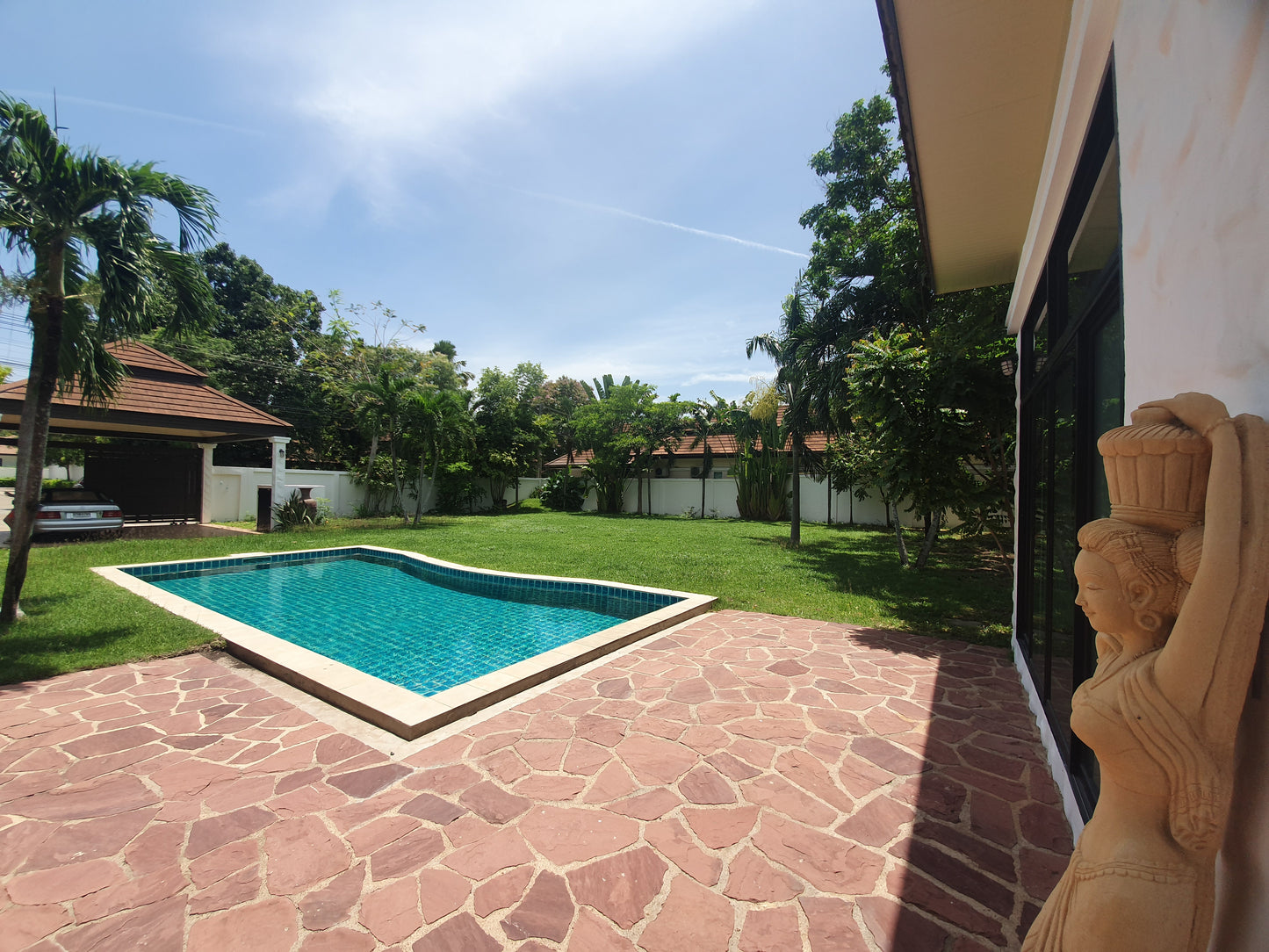 Baan Anda Village Estate, 3 Bed 4 Bath Villa with Swimming Pool for sale