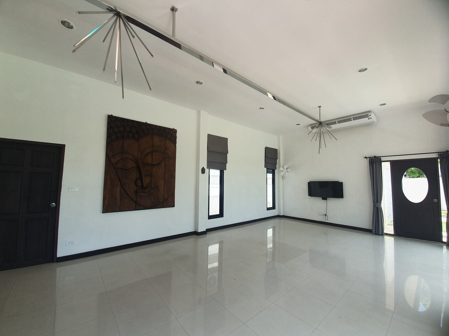 Baan Anda Village Estate, 3 Bed 4 Bath Villa with Swimming Pool for sale