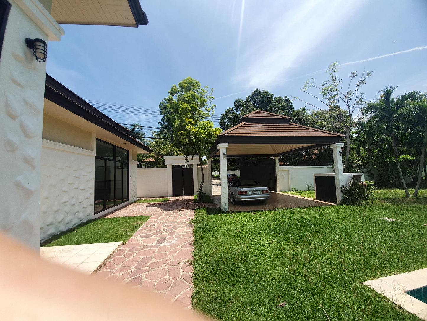 Baan Anda Village Estate, 3 Bed 4 Bath Villa with Swimming Pool for sale