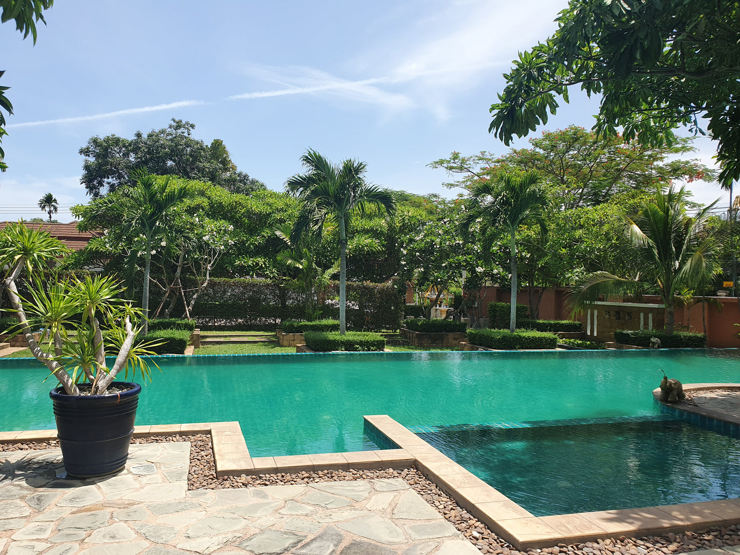 Baan Anda Village Estate, 3 Bed 4 Bath Villa with Swimming Pool for sale