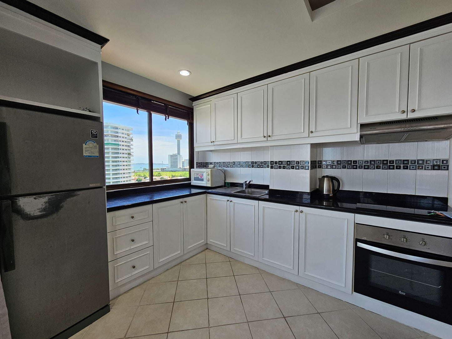 1BD, 2 Bath Condo for Sale at View Talay 2A, Jomtien Beach, Pattaya