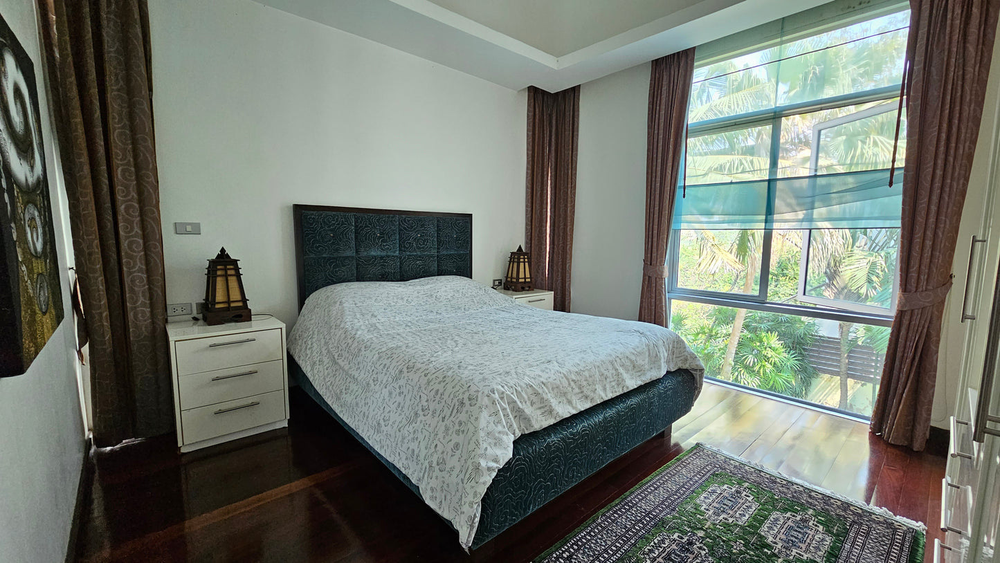 Nakawari Village, 5 bedrooms, Thai-Balinese style, Jomtien