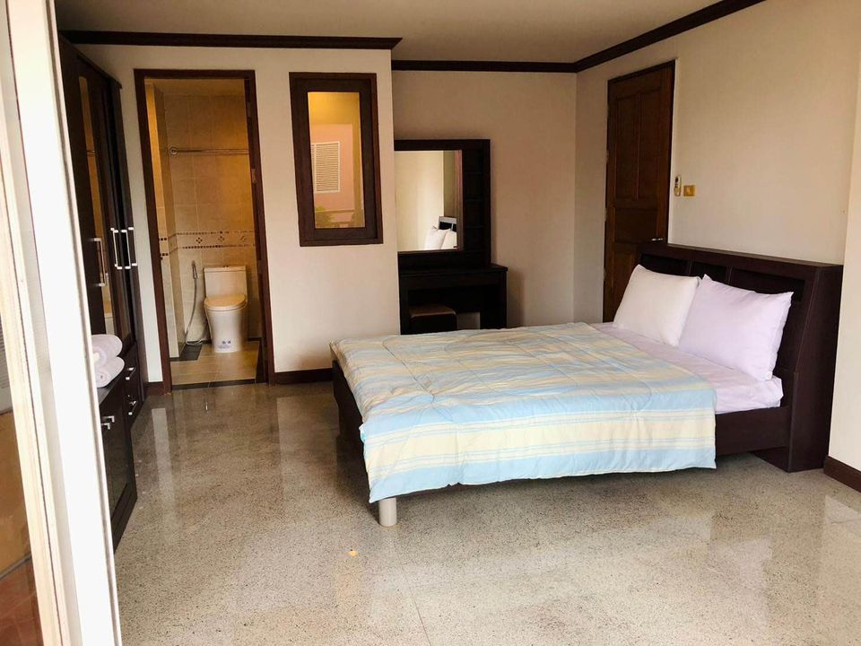 2 Bedrooms, 2 Bath Condo for Sale at Royal Hill Resort & Spa, Thappraya, Pratumnak Hill