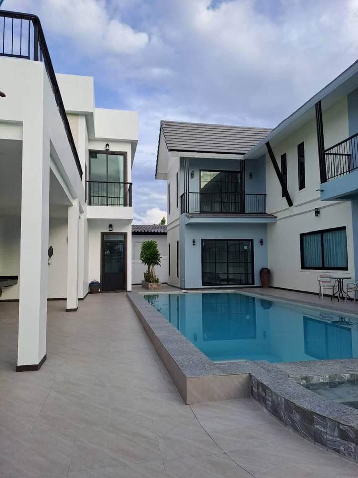 Phumanfah Resort, Twin Pool Villa, 5 bd, 7 bath, Huai Yai, Pattaya