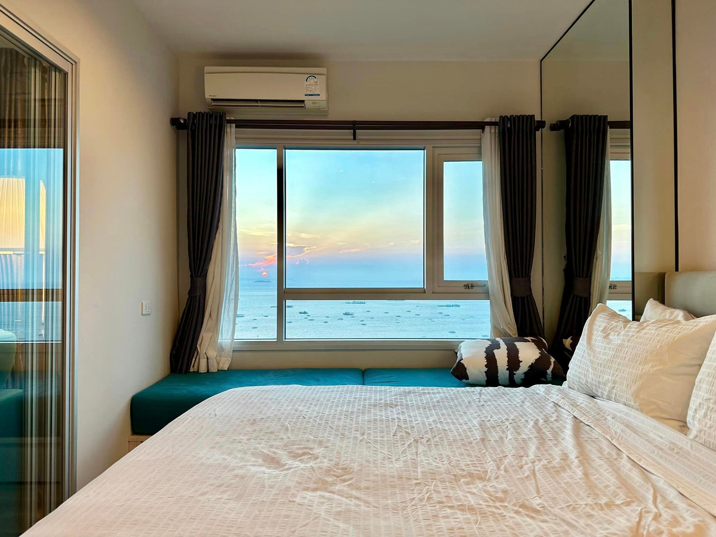 1 Bd Centric Sea Condo for sale, Central Pattaya