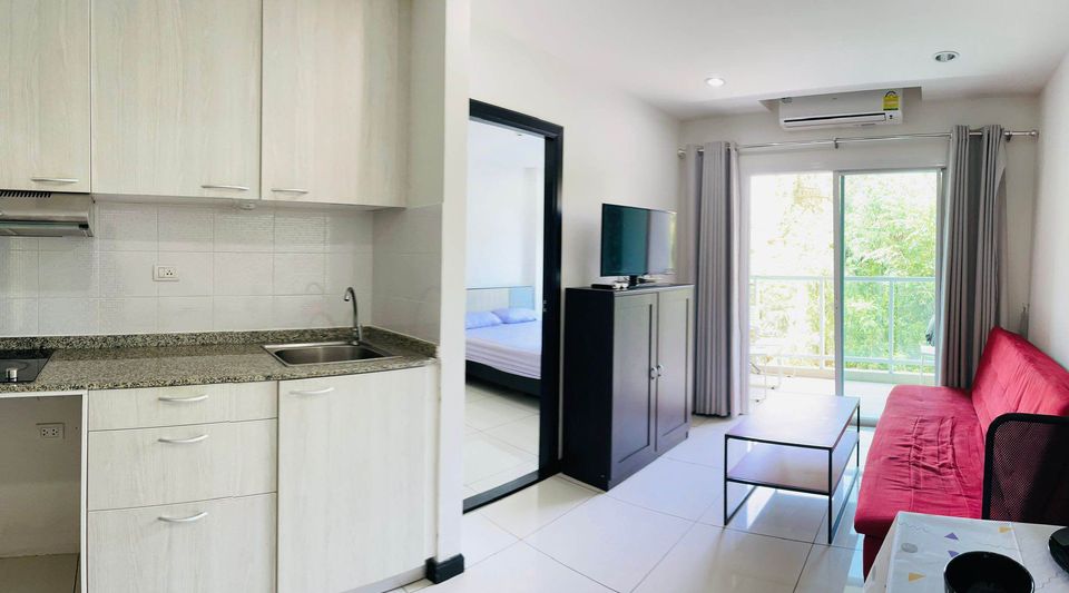 1 bed Condo for Sale at Siam Oriental Garden 2, pet friendly, Pratumnak Hill, Pattaya