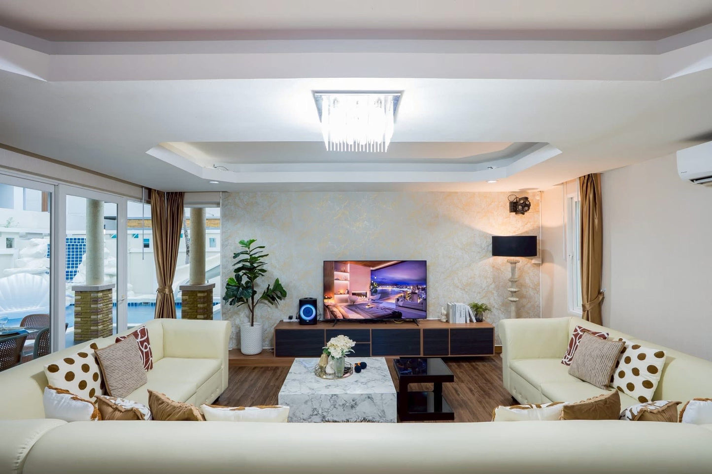 Exclusive Beachside Residence for sale | Jomtien, Pattaya