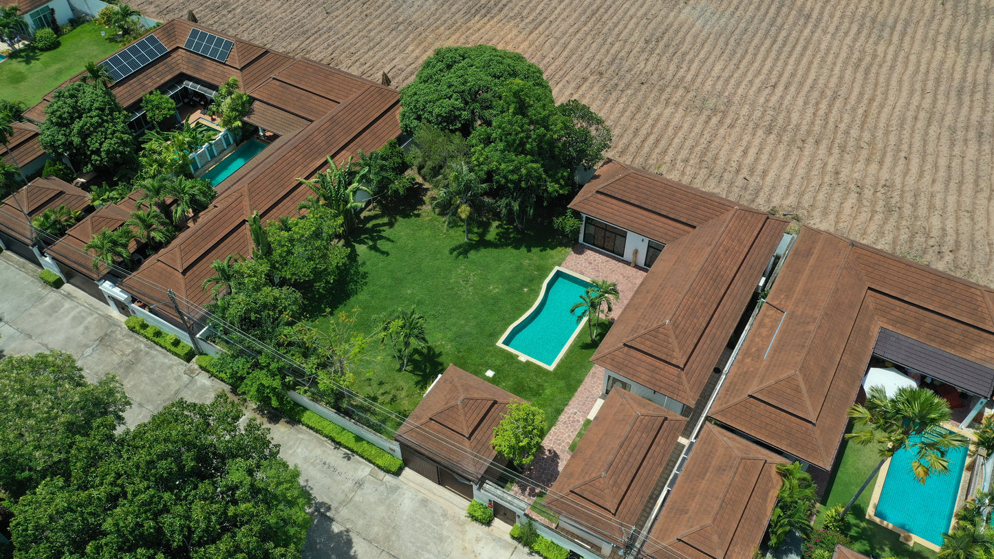 Baan Anda Village Estate, 3 Bed 4 Bath Villa with Swimming Pool for sale