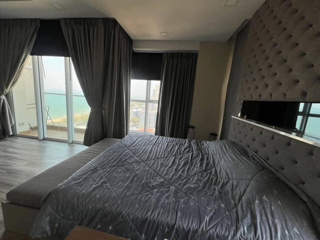 Cetus Beachfront Jomtien, 3 Bedrooms, 2 Bahtrooms, Condo for sale