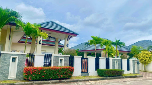 Elegant Pool Villa, Dusit Pattaya Hill Village