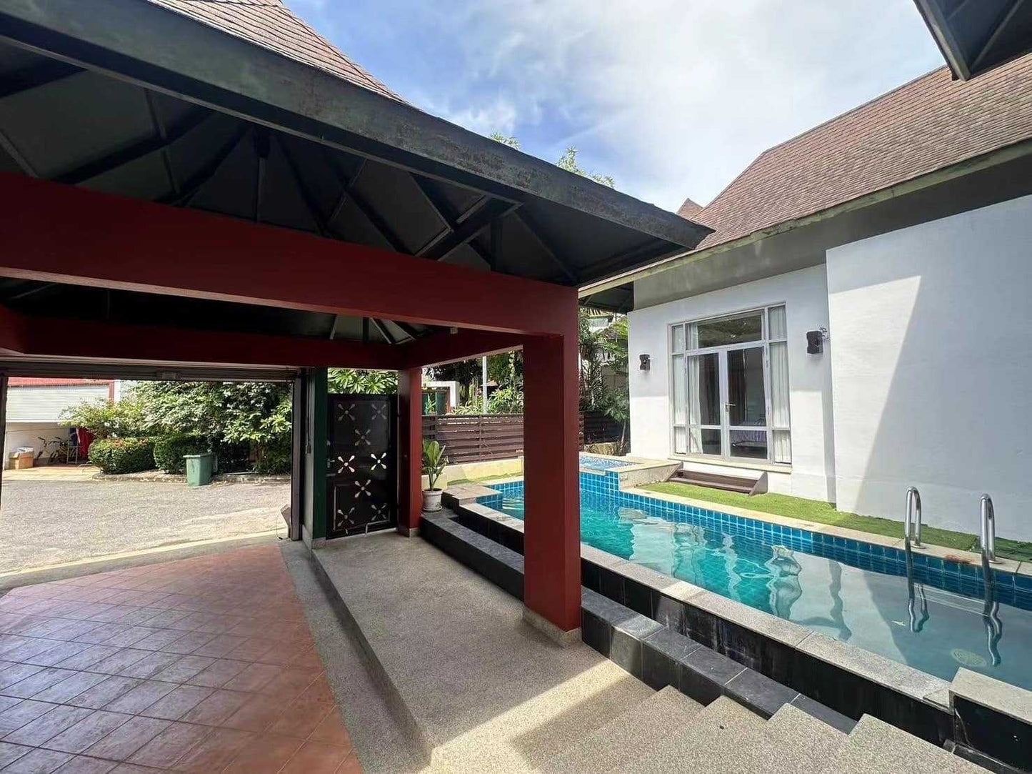Nakawari Village, 4BD Pool Villa Jomtien