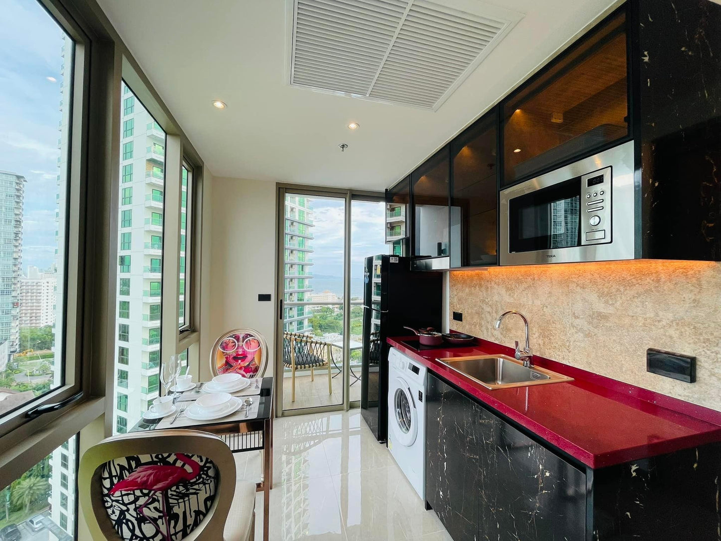 The Riviera ocean drive- 1BD Luxurious Beachfront,Corner unit for sale
