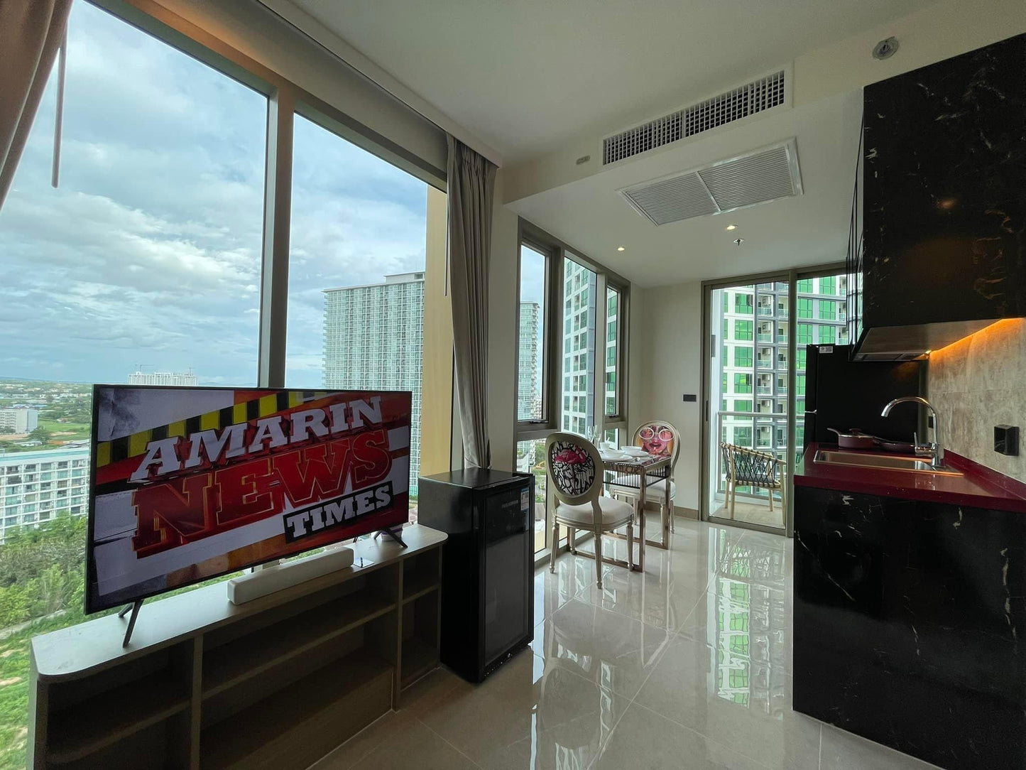 The Riviera ocean drive- 1BD Luxurious Beachfront,Corner unit for sale