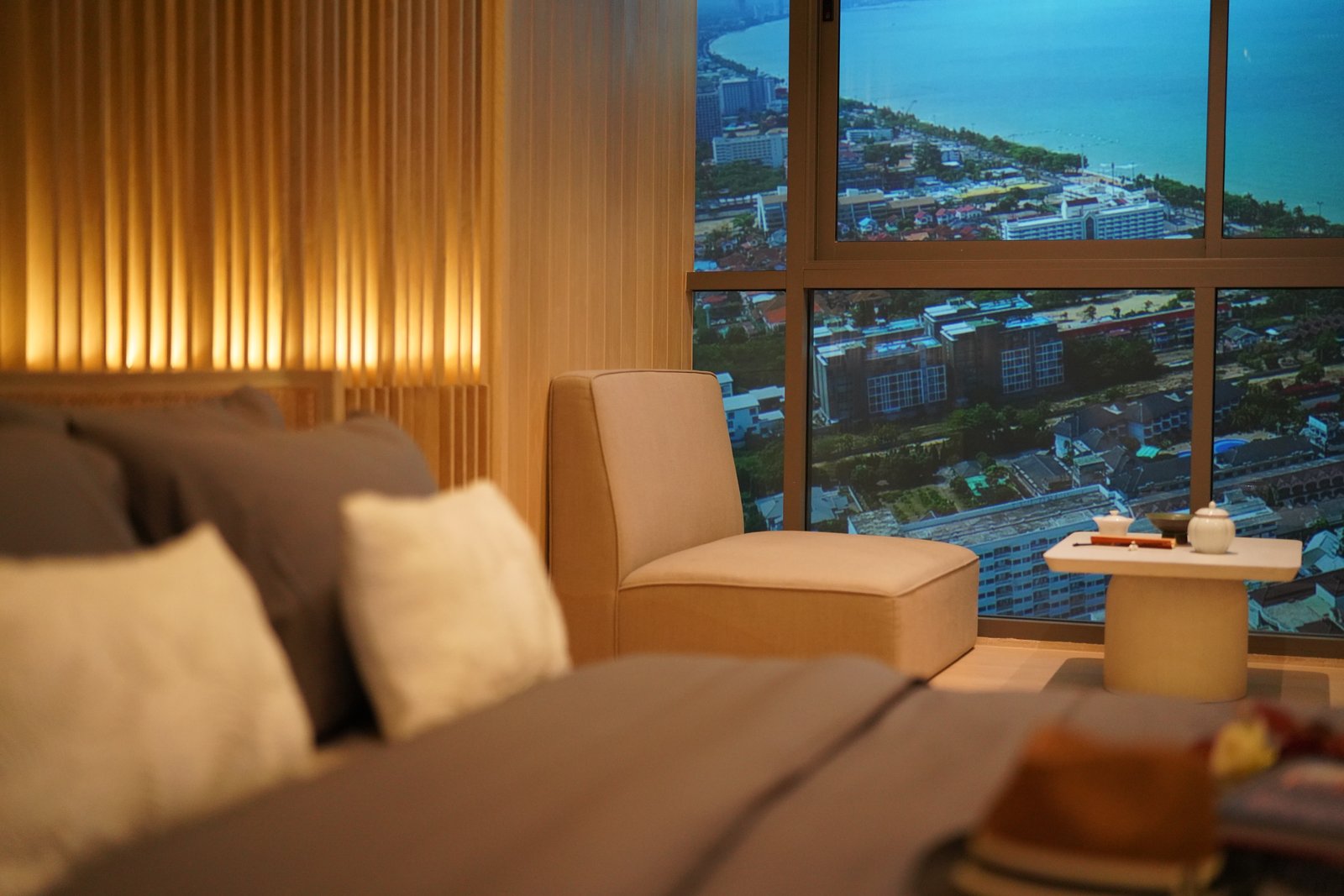 Studio · Tower A · Side sea